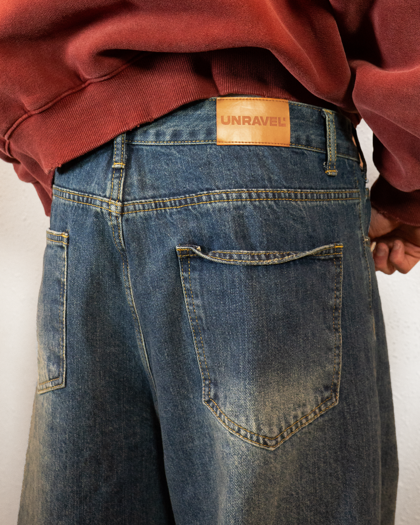 DARK WASH BAGGY JEANS